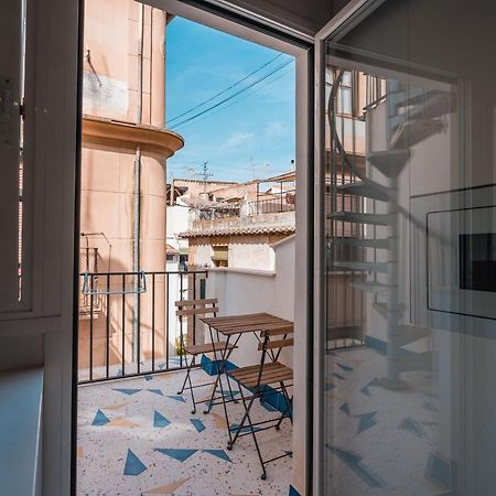 Qh Eme Suites Granada Bagian luar foto