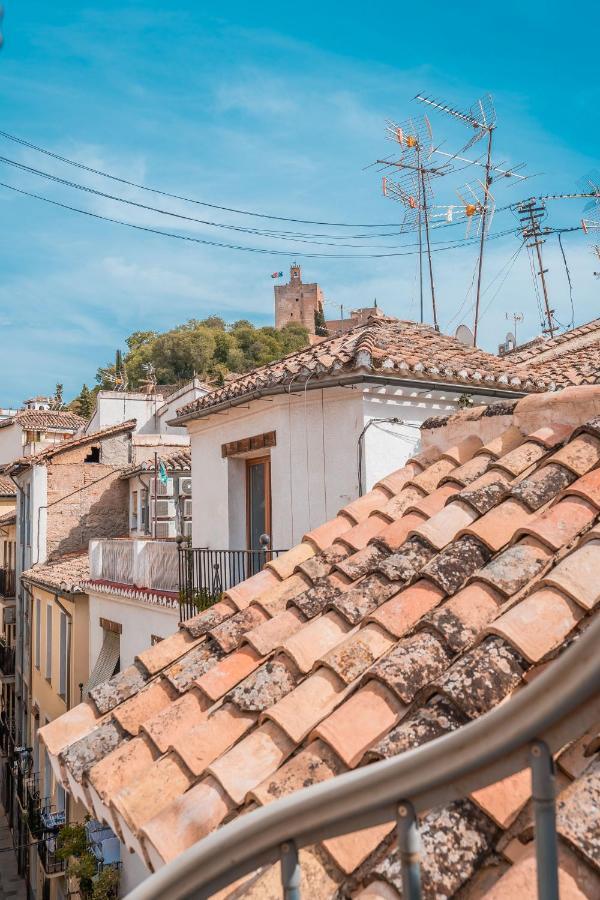 Qh Eme Suites Granada Bagian luar foto