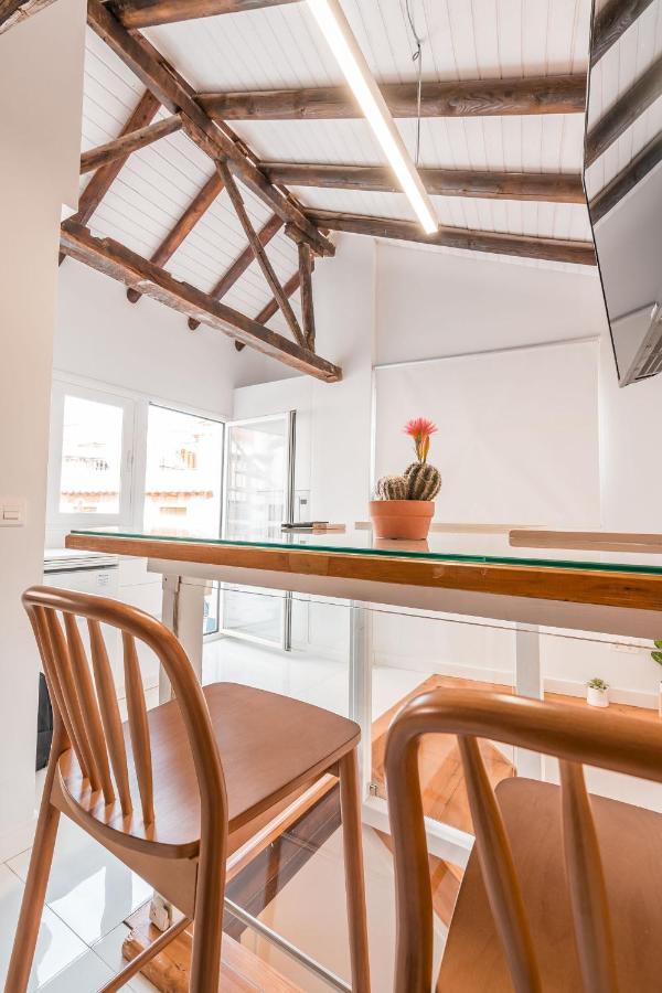 Qh Eme Suites Granada Bagian luar foto
