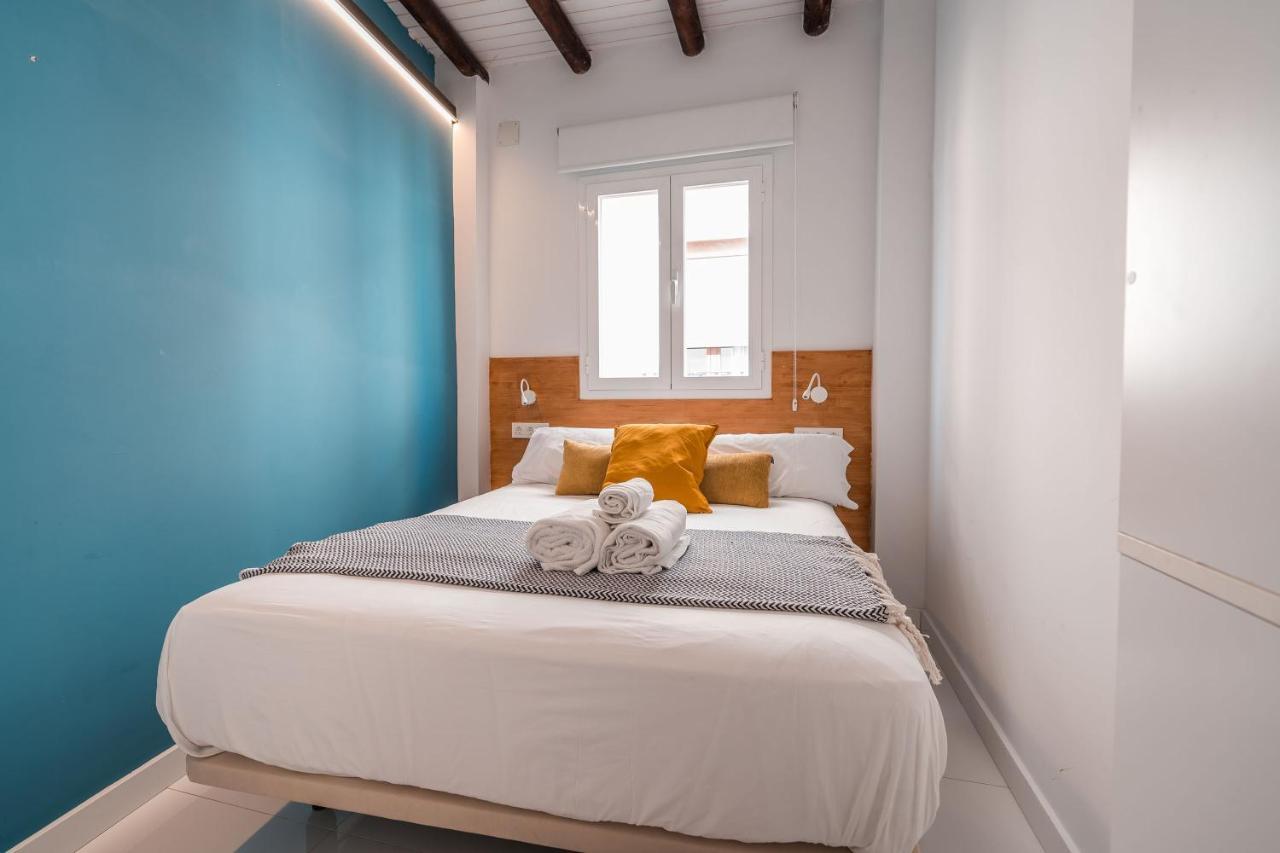 Qh Eme Suites Granada Bagian luar foto