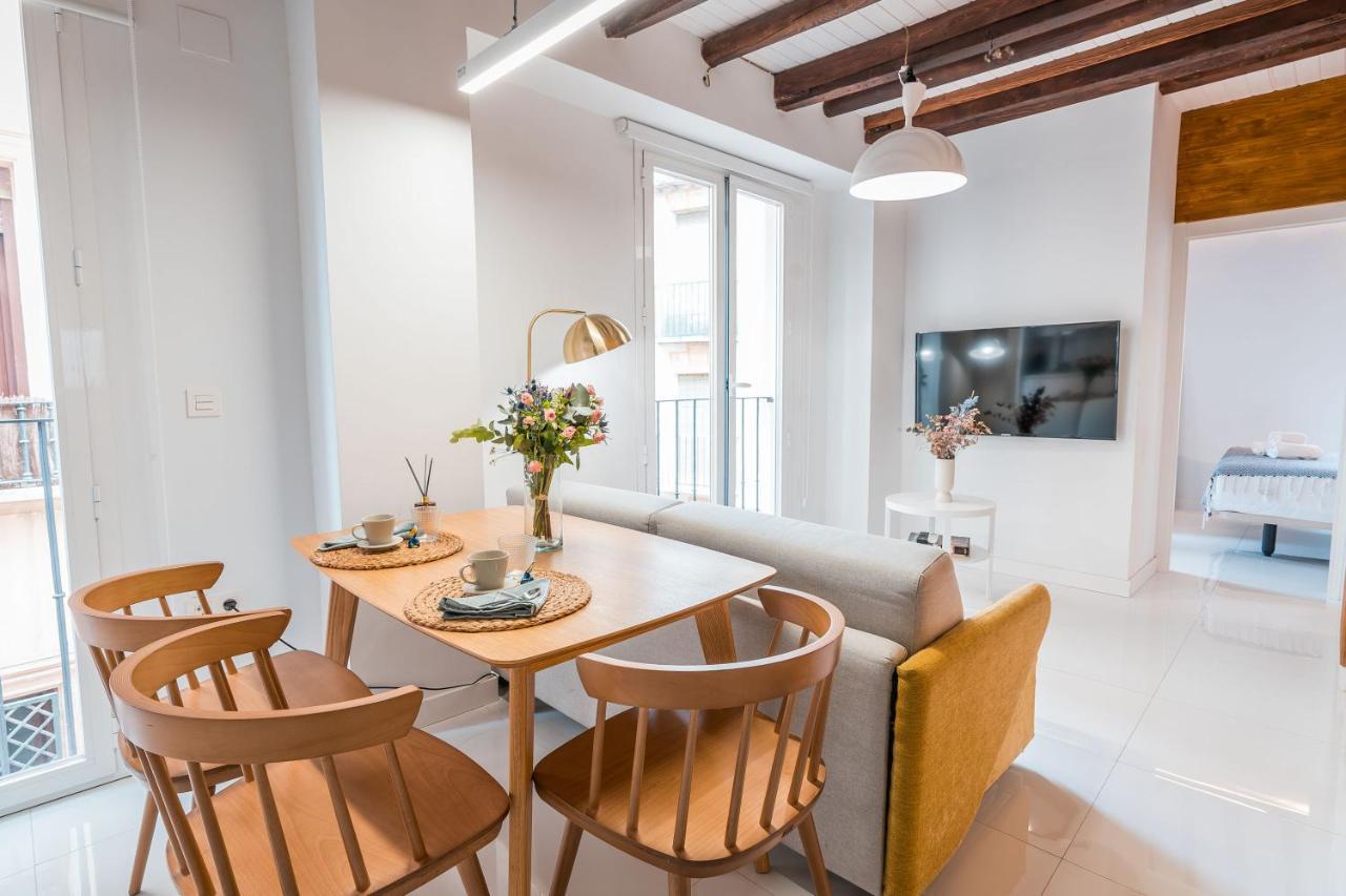 Qh Eme Suites Granada Bagian luar foto