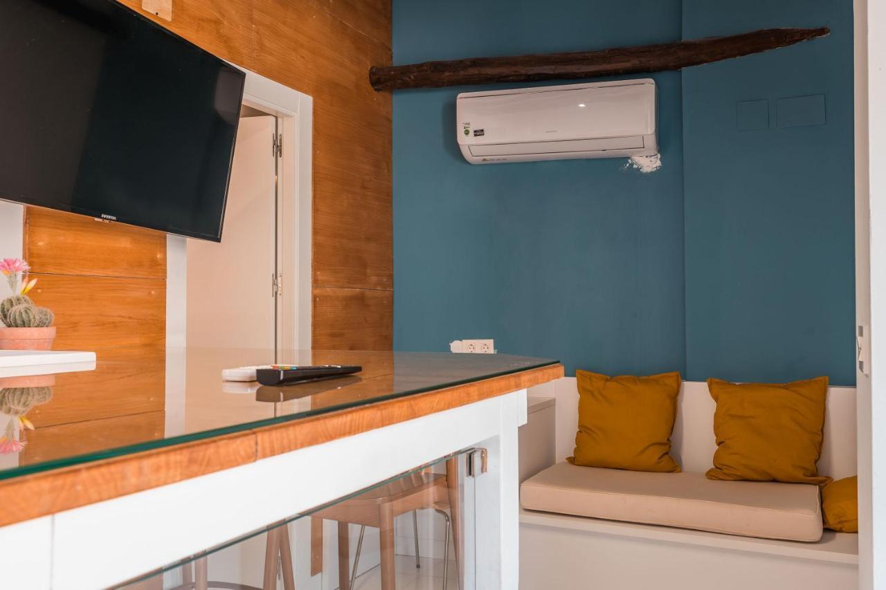 Qh Eme Suites Granada Bagian luar foto
