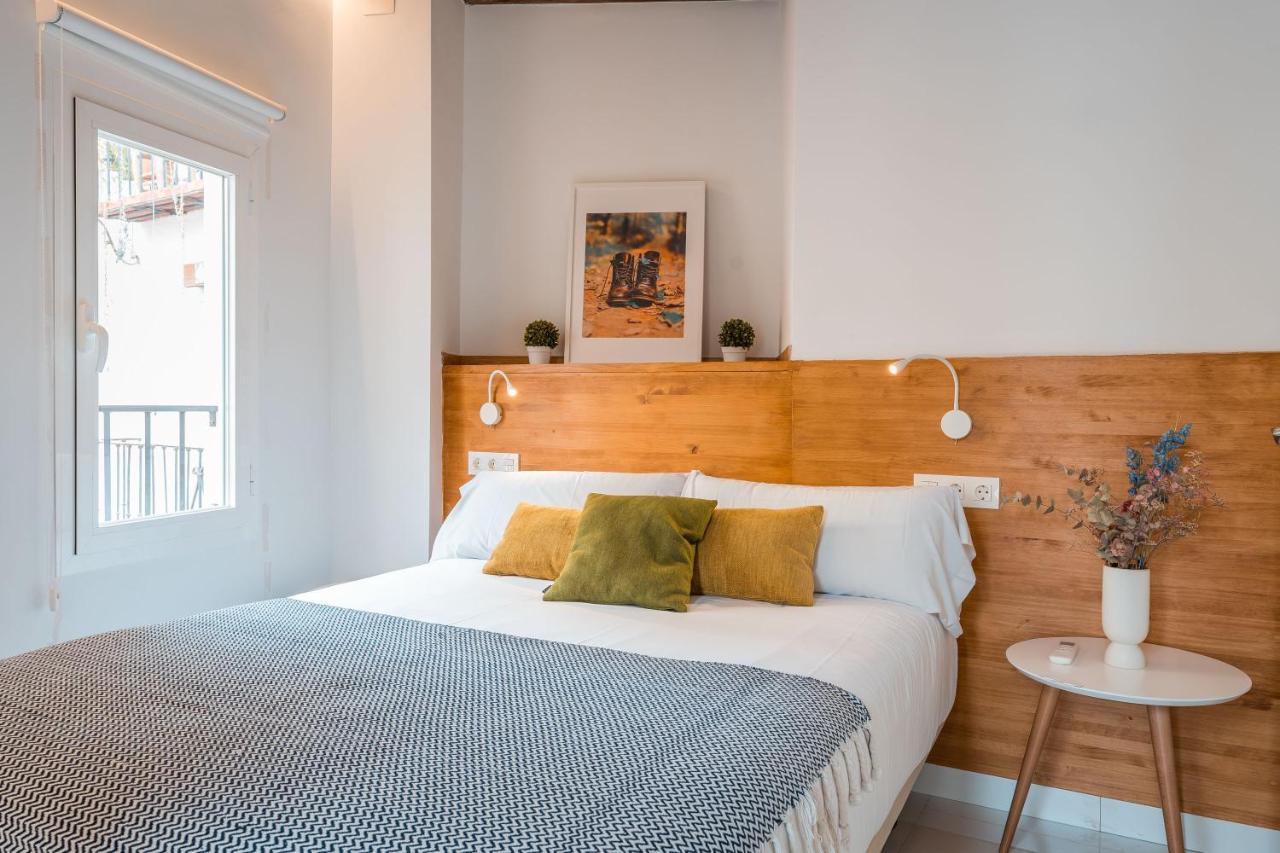 Qh Eme Suites Granada Bagian luar foto