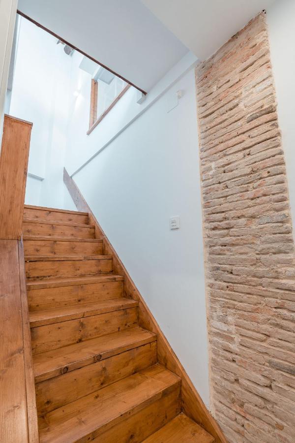 Qh Eme Suites Granada Bagian luar foto