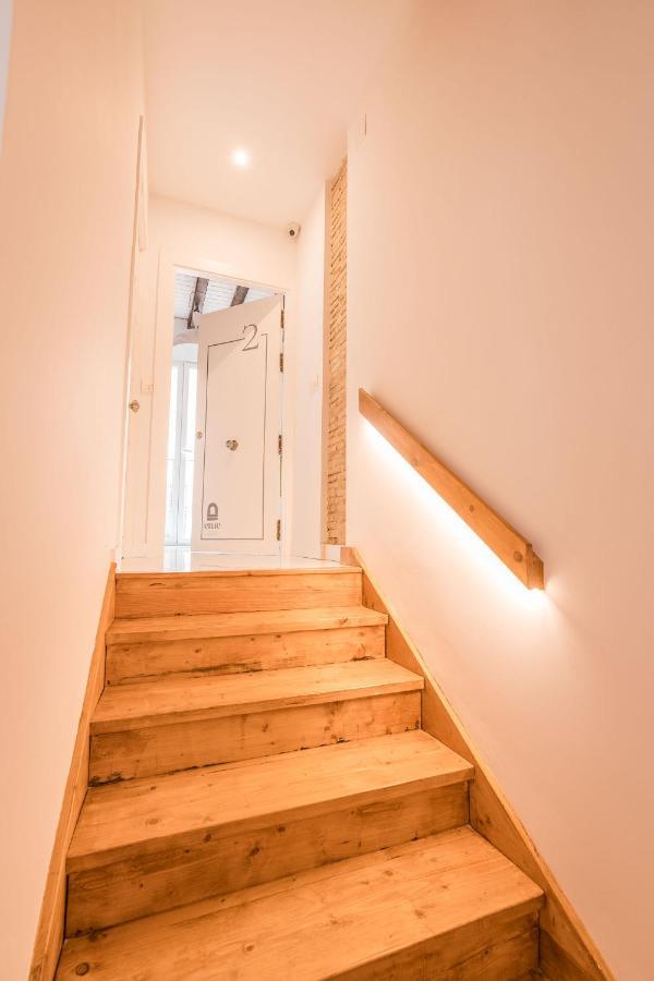 Qh Eme Suites Granada Bagian luar foto
