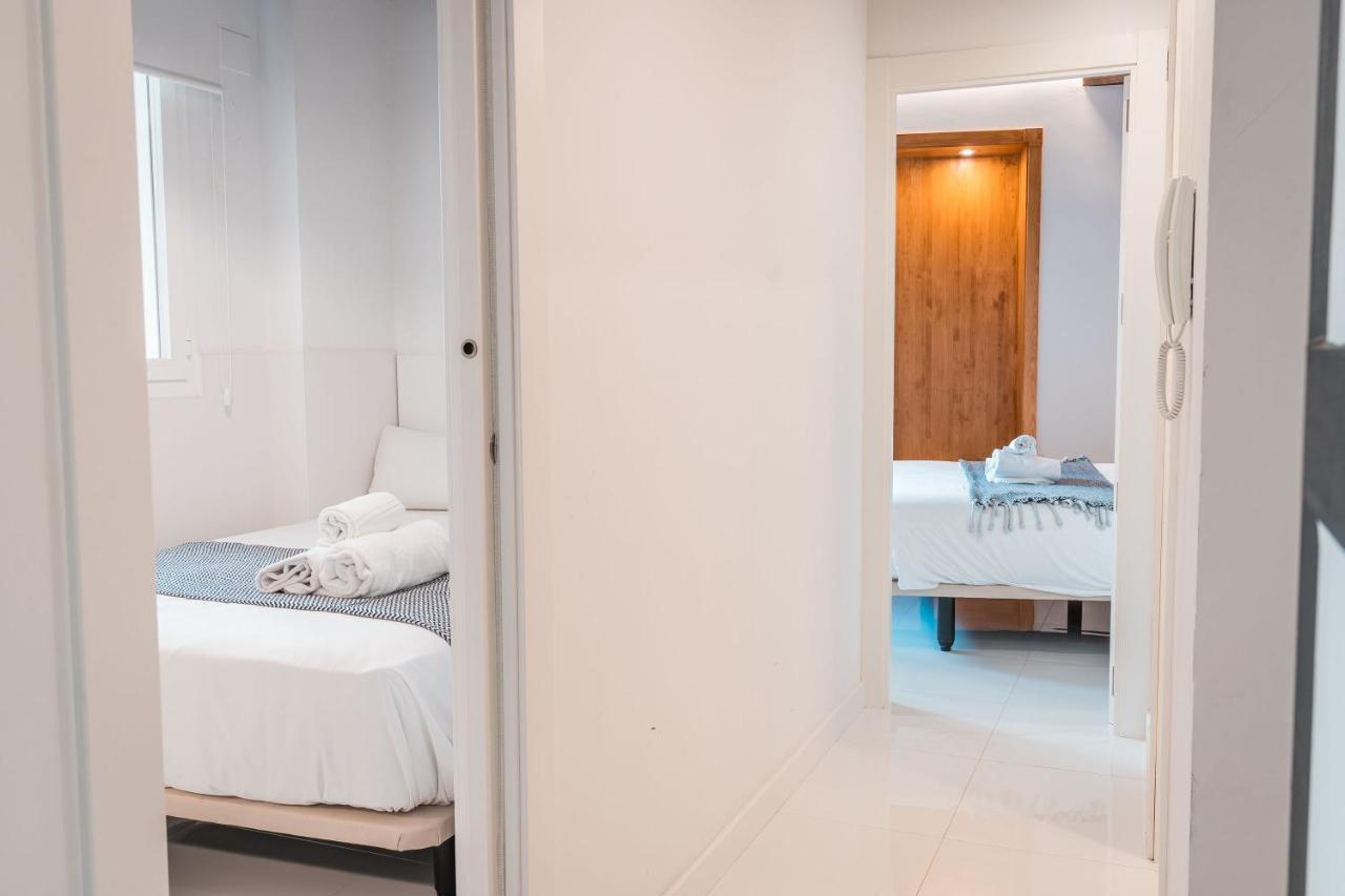 Qh Eme Suites Granada Bagian luar foto