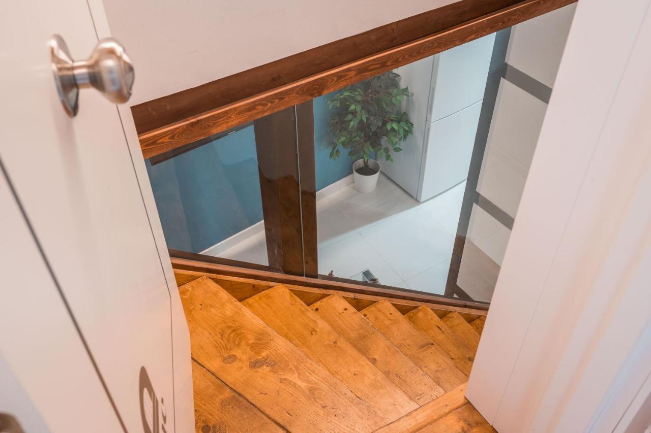 Qh Eme Suites Granada Bagian luar foto